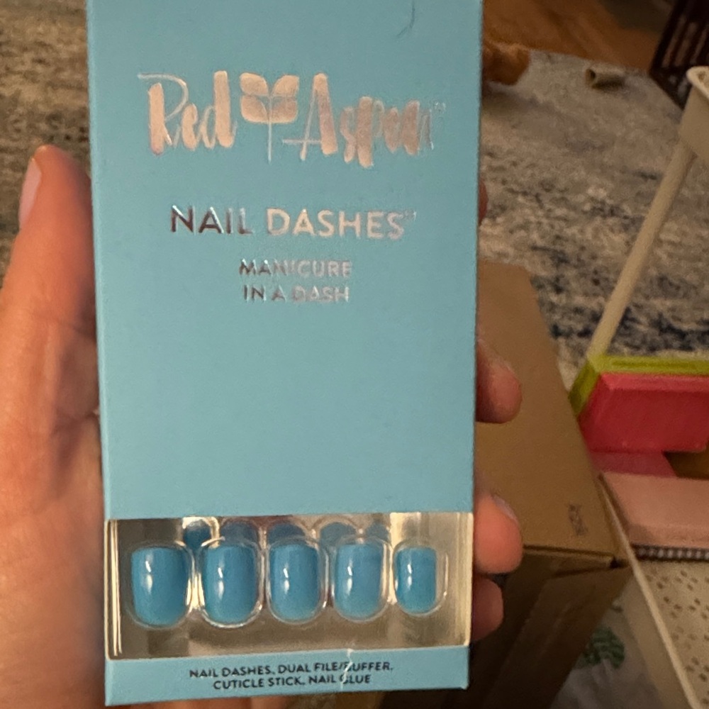 Red Aspen Nail Dashes - Elle-ctric Blue